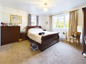 MASTER BEDROOM- click for photo gallery